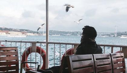 巴萨客场小胜毕尔巴鄂，登贝莱送关键助攻，巴萨对战毕尔巴鄂竞技